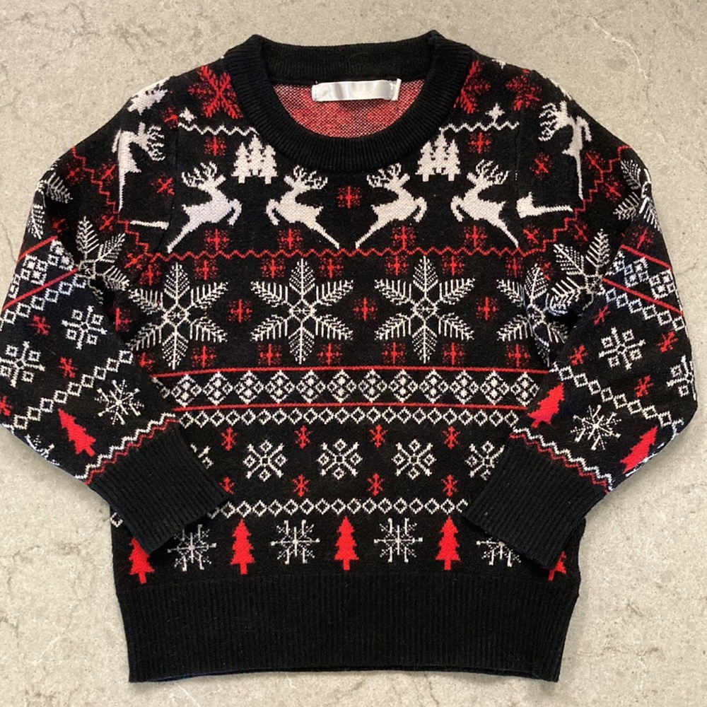 Kids Christmas Sweater | Snowflakes and reindeer pattern size 6 (S)